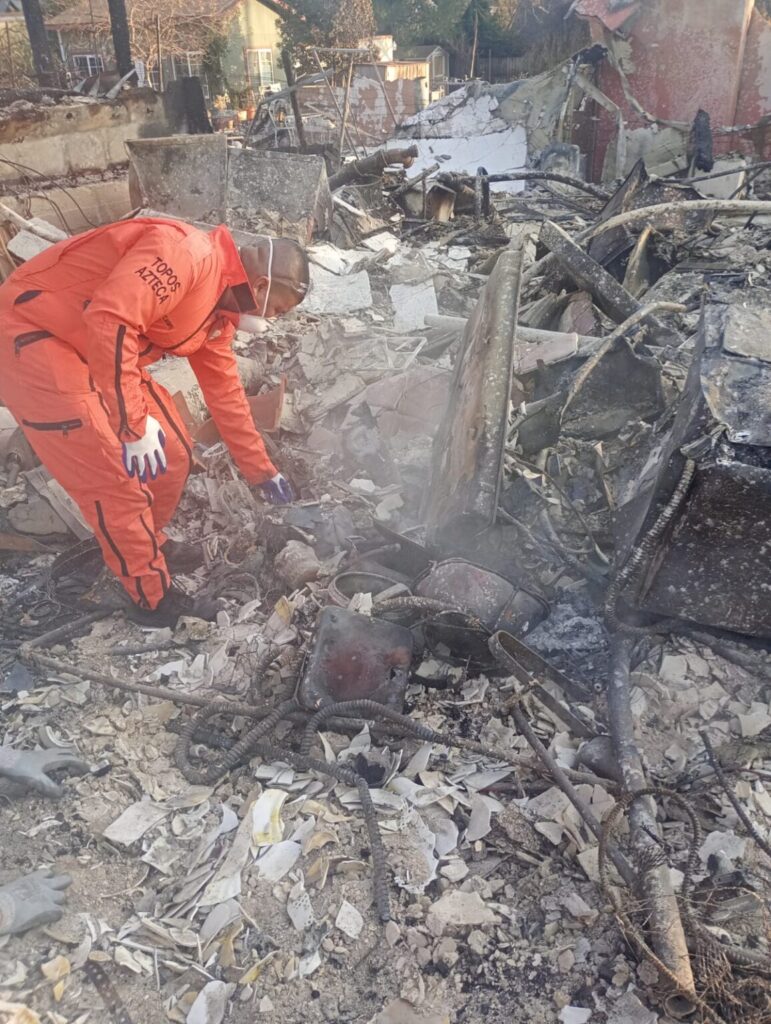 Bomberos de Torreón acuden a California para apoyar en el combate a los incendios