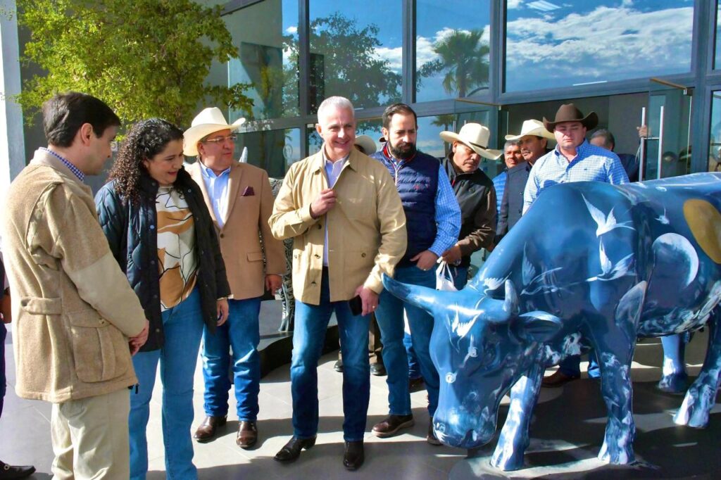 Román Alberto Cepeda González inaugura el primer “Encuentro Nacional Lechero 2025”