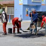 Atienden reportes de bacheo en colonias de Torreón