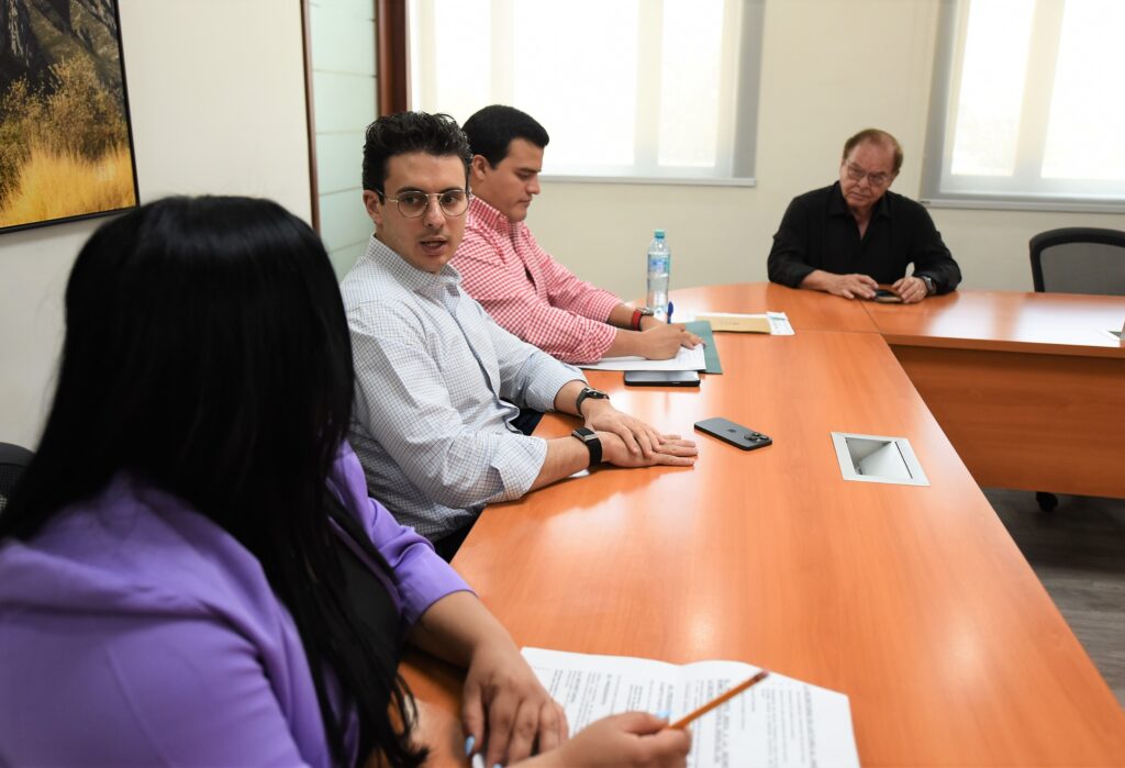 Presentan informe de la Dirección de Desarrollo Económico