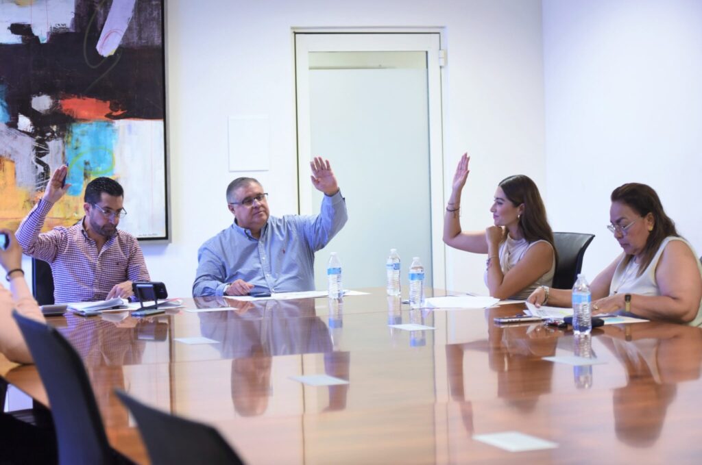 Aprueban estado financiero del mes de julio y apoyo económico a la Dirección de Pensiones