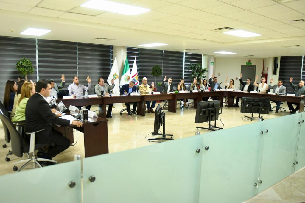 Aprueba el Cabildo iniciativas en favor de la seguridad vial, la educación y la vivienda digna