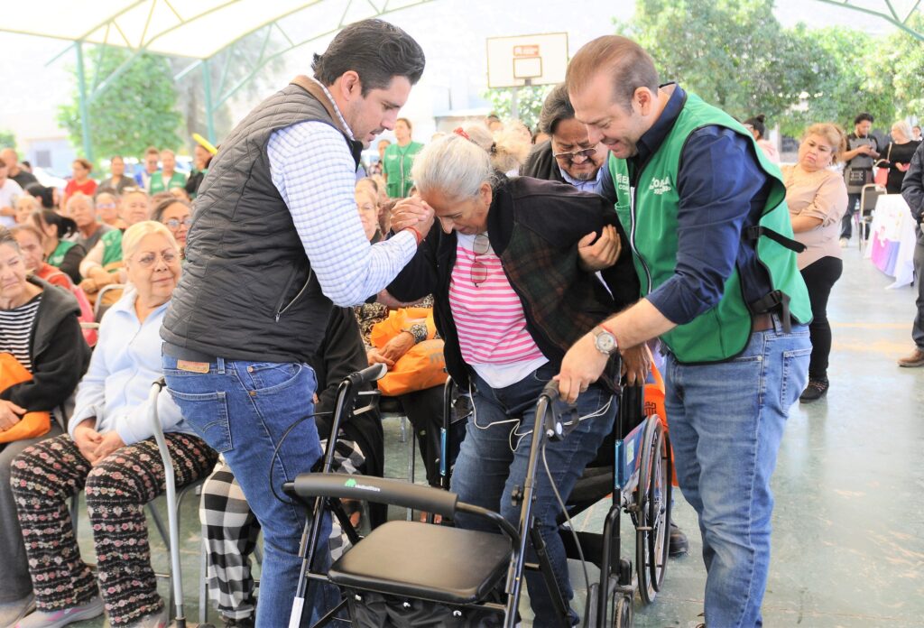 Brigada “El Alcalde y su equipo en tu colonia hacemos más” llega a lacolonia Lázaro Cárdenas